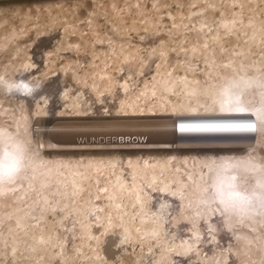 Wonder brow